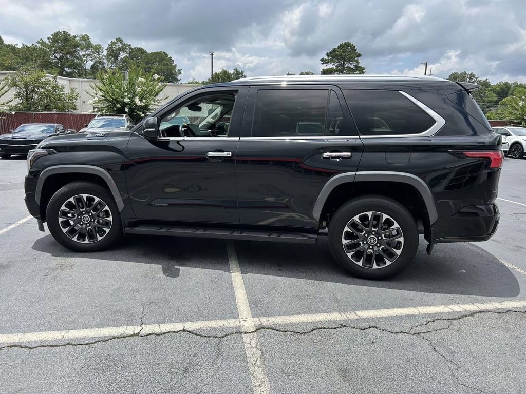 Used 2024 Toyota Sequoia Limited w/ Tow Technology Package AWD/4WD image 6