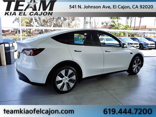 Used 2022 Tesla Model Y Long Range AWD/4WD image 9