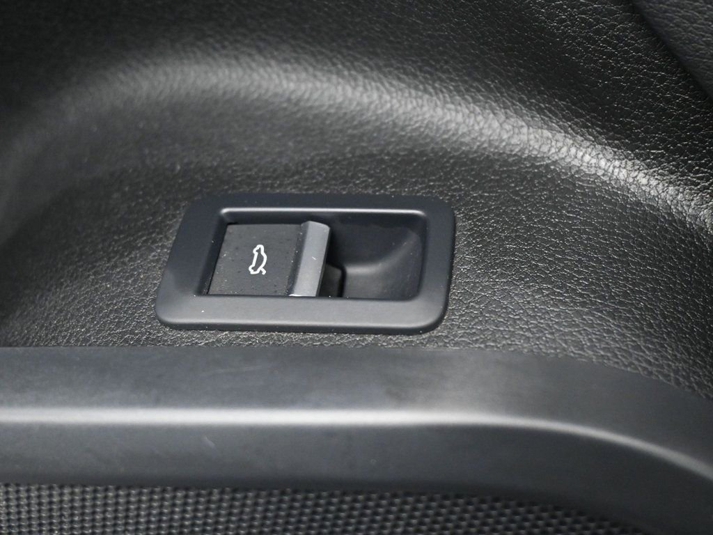 Used 2023 Audi Q5 2.0T Premium image 22