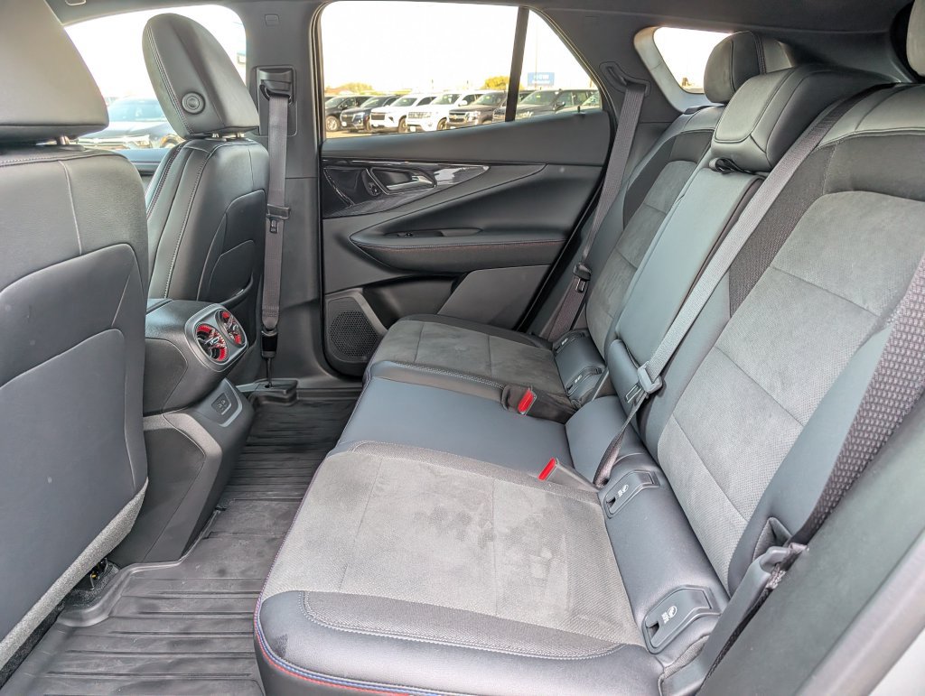 Used 2025 Chevrolet Blazer EV RS AWD/4WD image 16