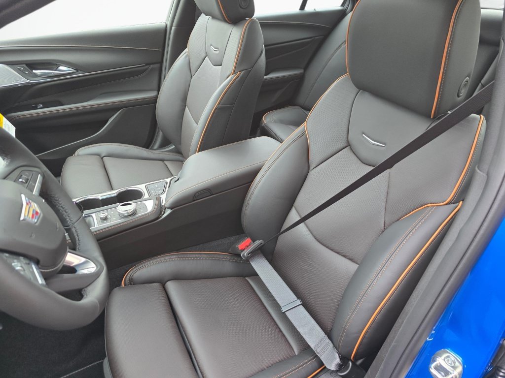 New 2026 Cadillac CT4 V w/ Navigation Package RWD image 26