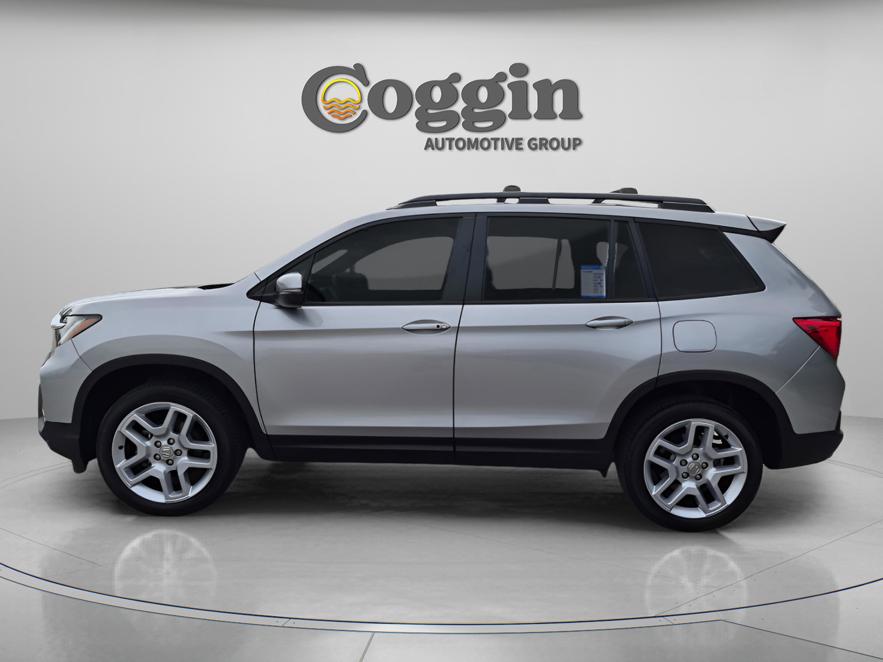 Certified 2025 Honda Passport EX-L image 3
