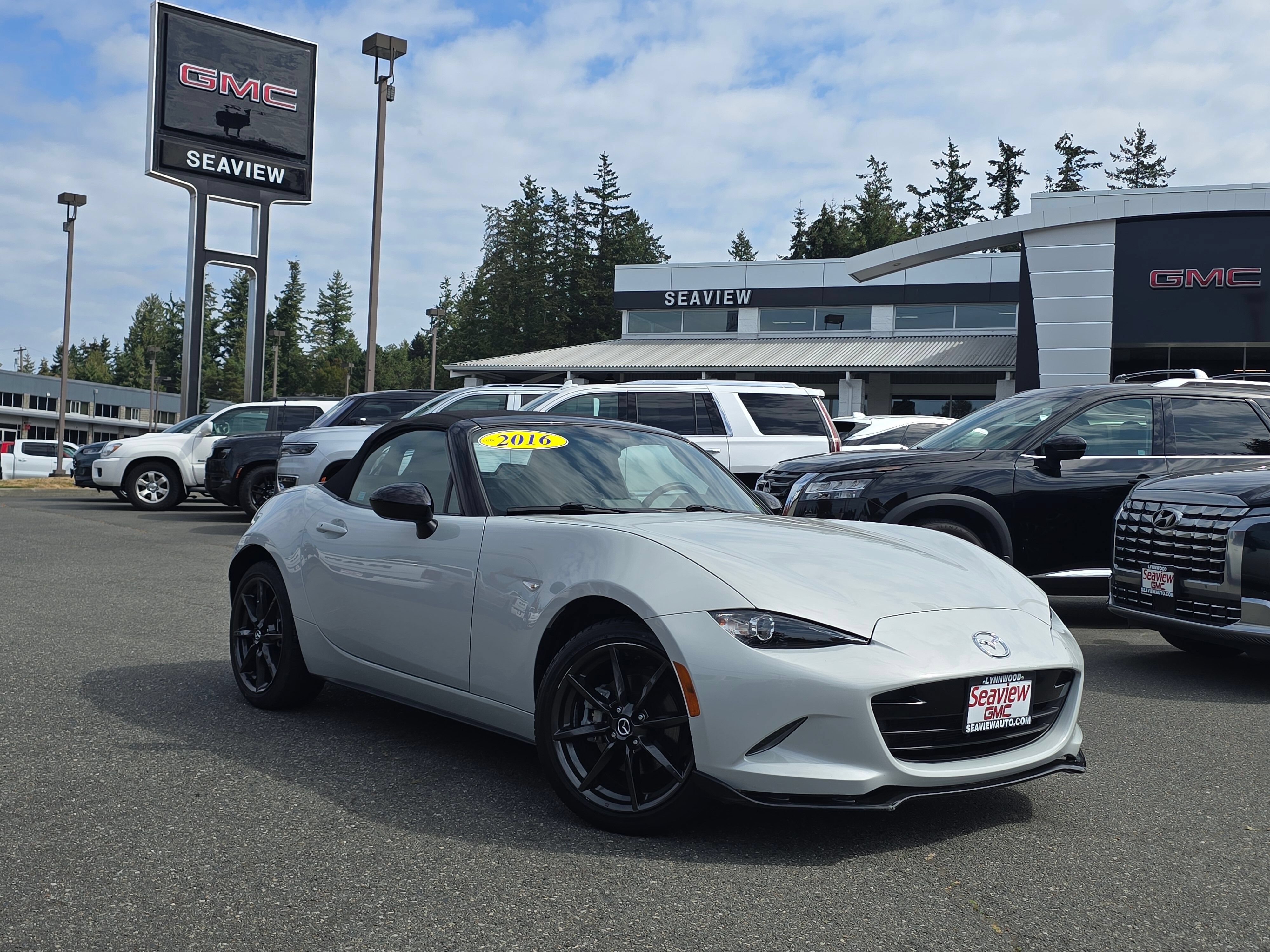 Used 2016 MAZDA MX-5 Miata Club RWD video 1