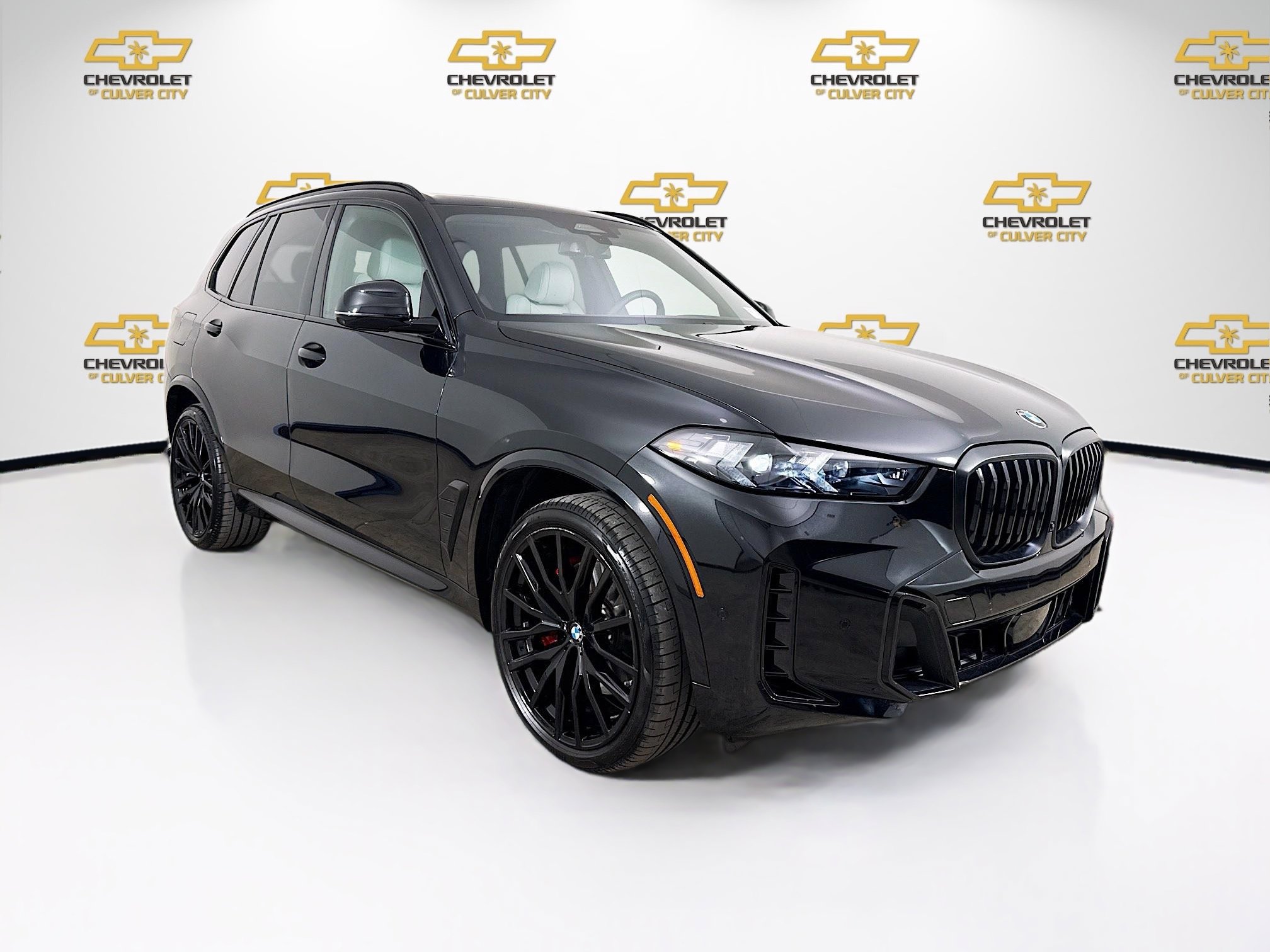 Used 2026 BMW X5 sDrive40i w/ M Sport Package RWD image 1