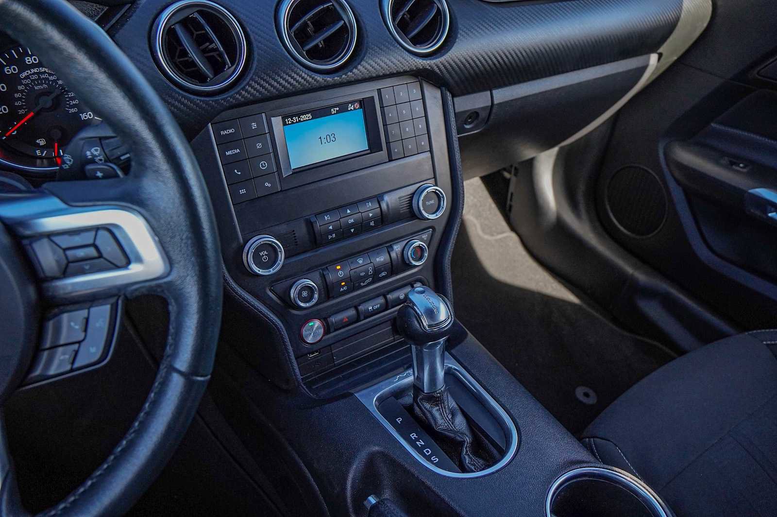 Used 2020 Ford Mustang Coupe image 18