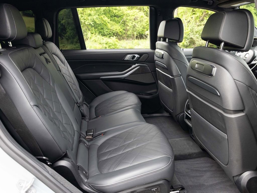 Used 2023 BMW X7 xDrive40i w/ M Sport Package AWD/4WD image 63