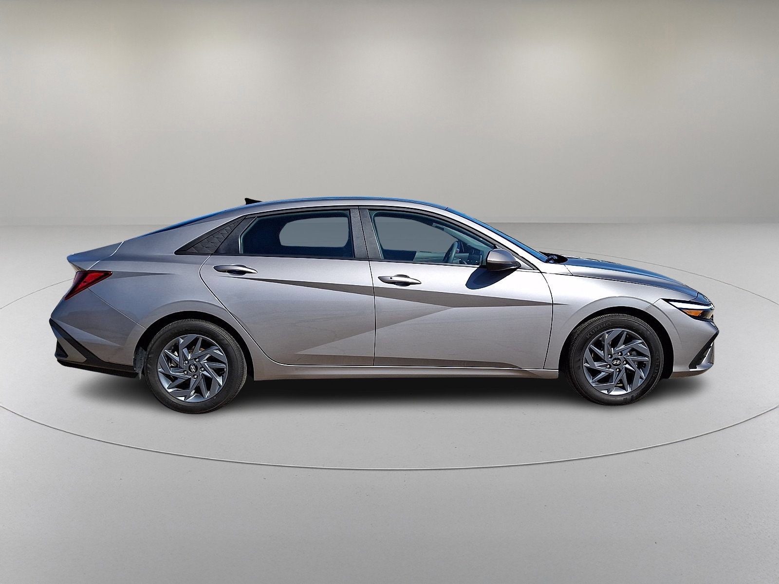 Certified 2024 Hyundai Elantra SEL image 12