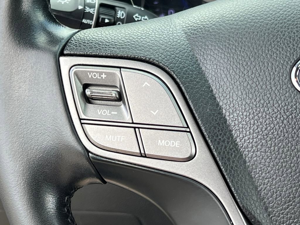 Used 2013 Hyundai Santa Fe Sport AWD/4WD image 23
