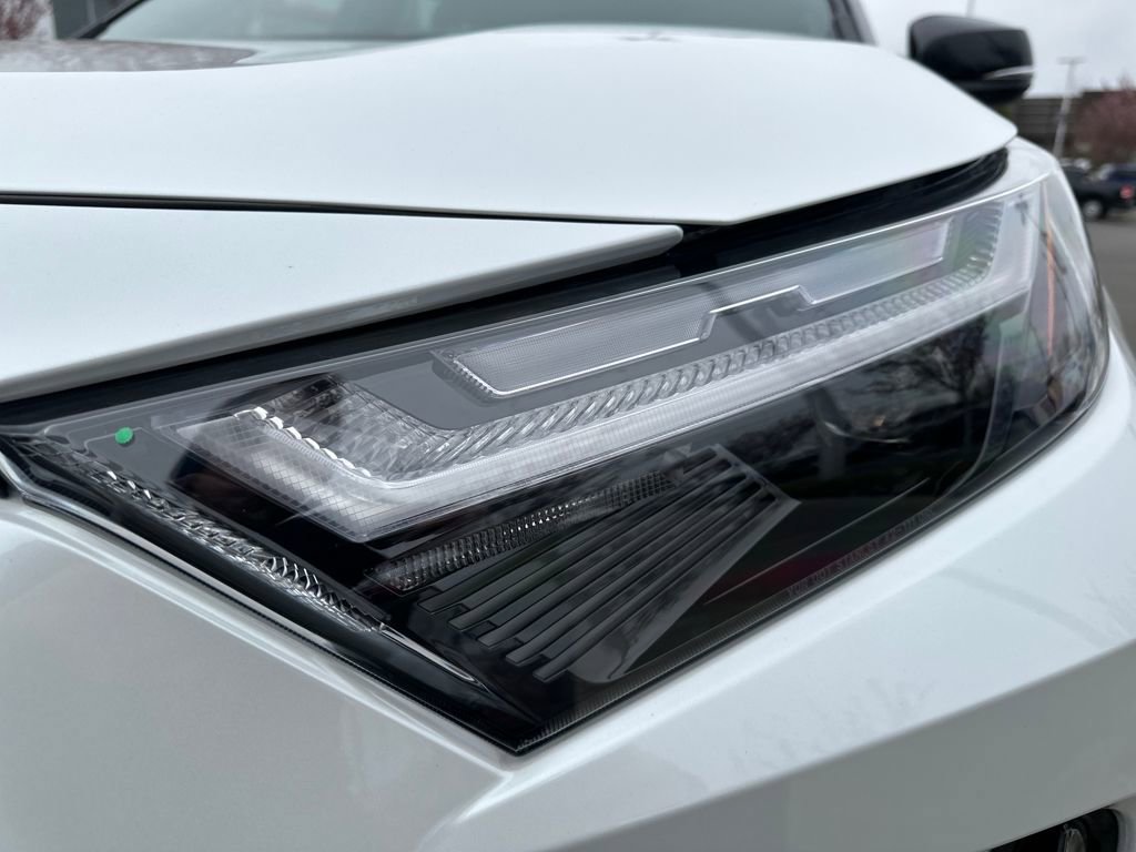 Used 2025 Toyota RAV4 XSE w/ Weather Package image 9