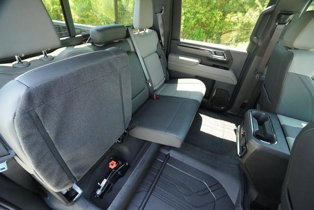 Used 2026 Chevrolet Silverado 2500 ZR2 AWD/4WD image 33