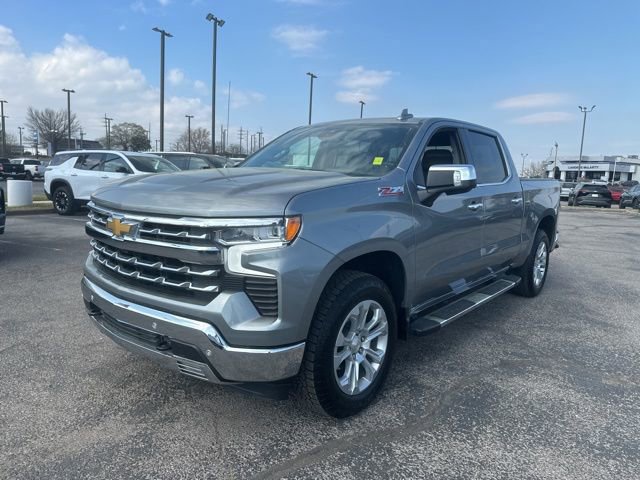 Used 2025 Chevrolet Silverado 1500 LTZ w/ Z71 Off-Road Package image 7