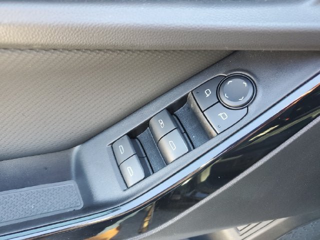 Used 2025 Chevrolet Equinox LT w/ Convenience Package II FWD image 25
