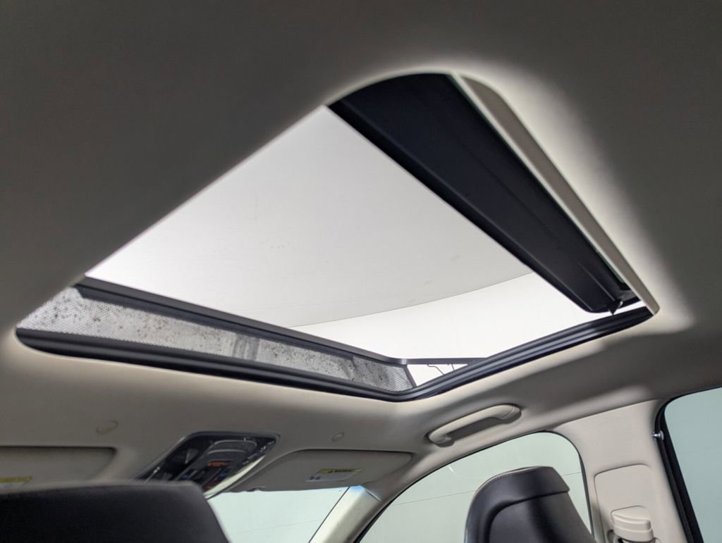 Used 2023 Genesis GV80 2.5T w/ Prestige 20" Package image 26