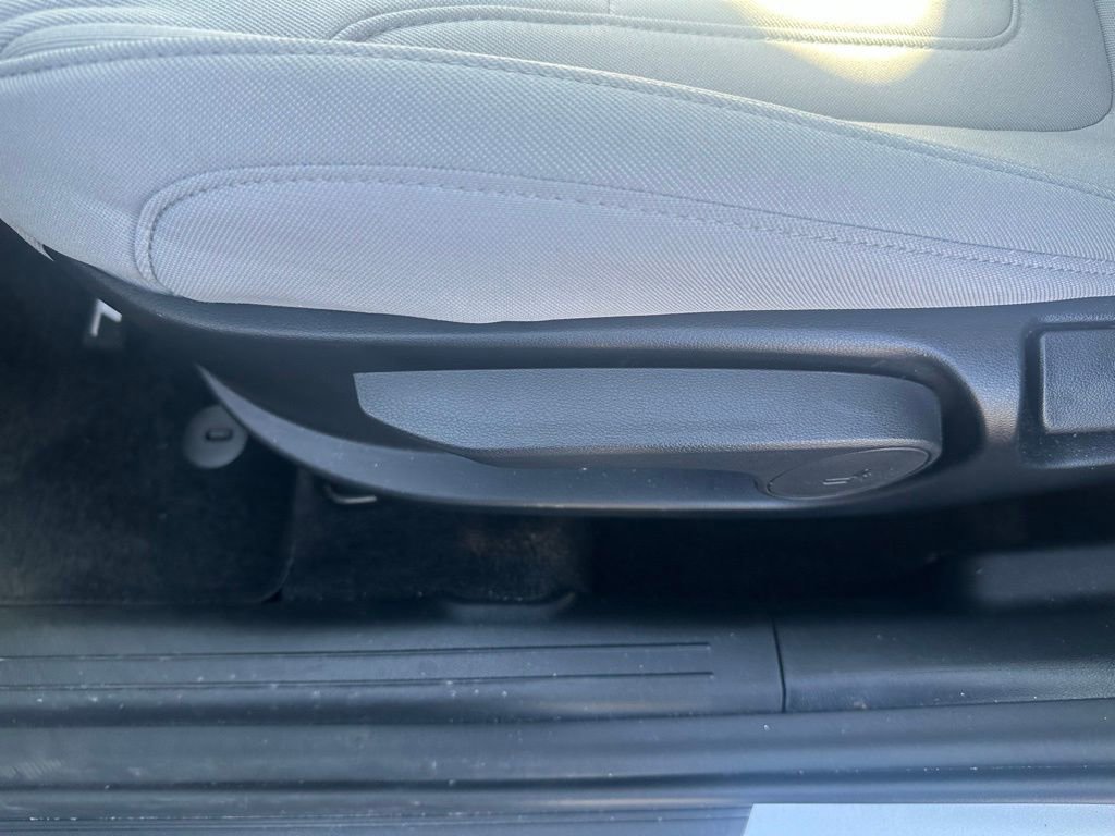 Used 2025 Hyundai Tucson SE image 13