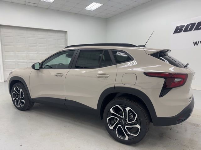 New 2026 Chevrolet Trax RS FWD image 7