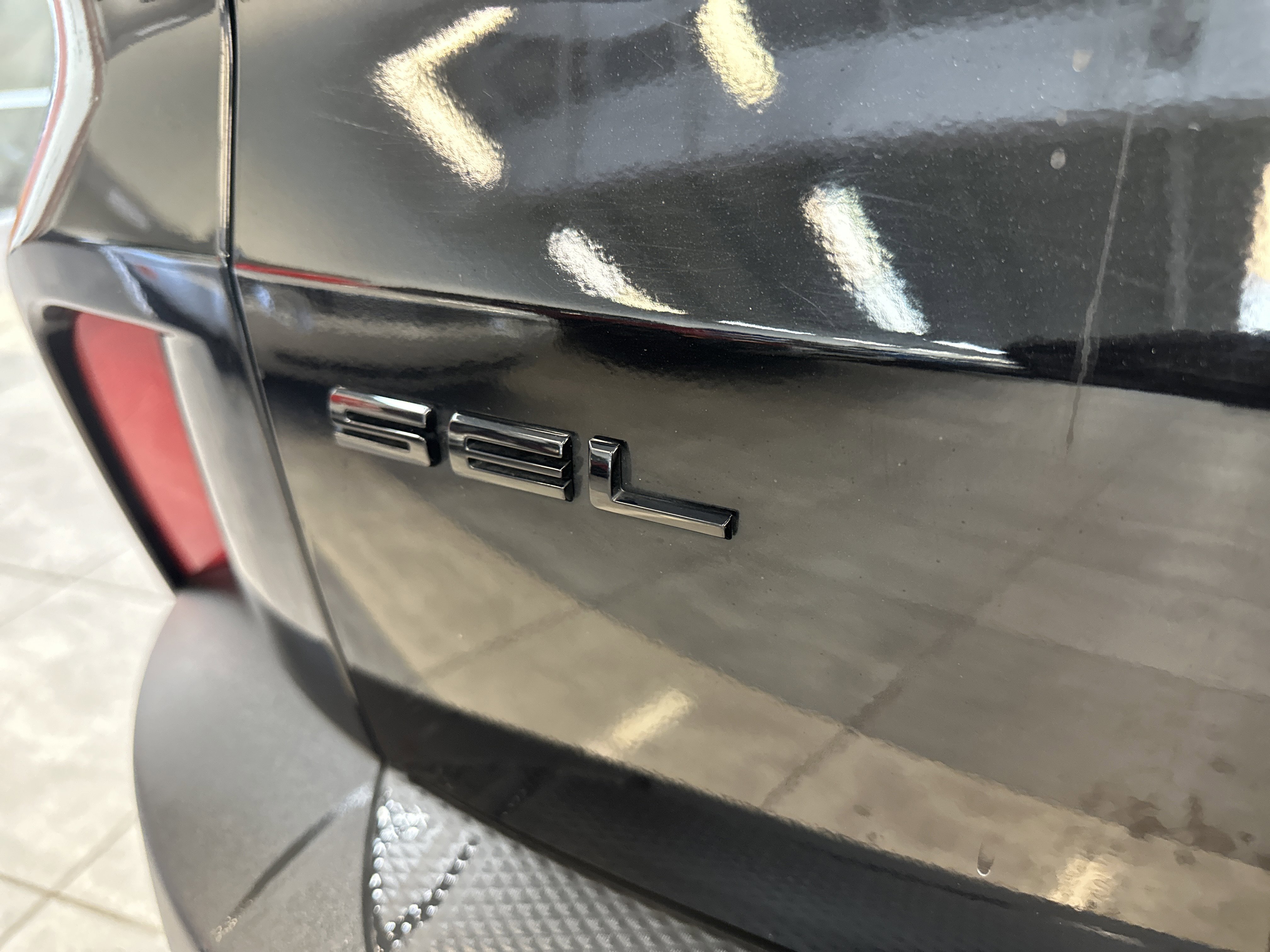 Used 2022 Ford Escape SEL w/ SEL Stealth AWD Package image 11