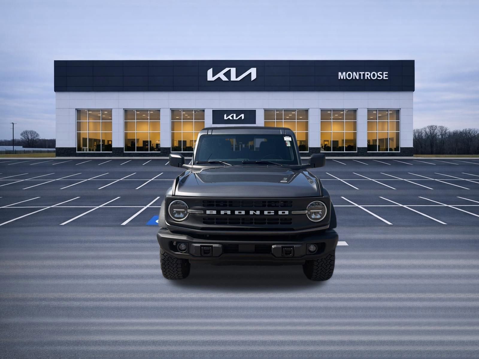 Used 2023 Ford Bronco Black Diamond AWD/4WD image 2