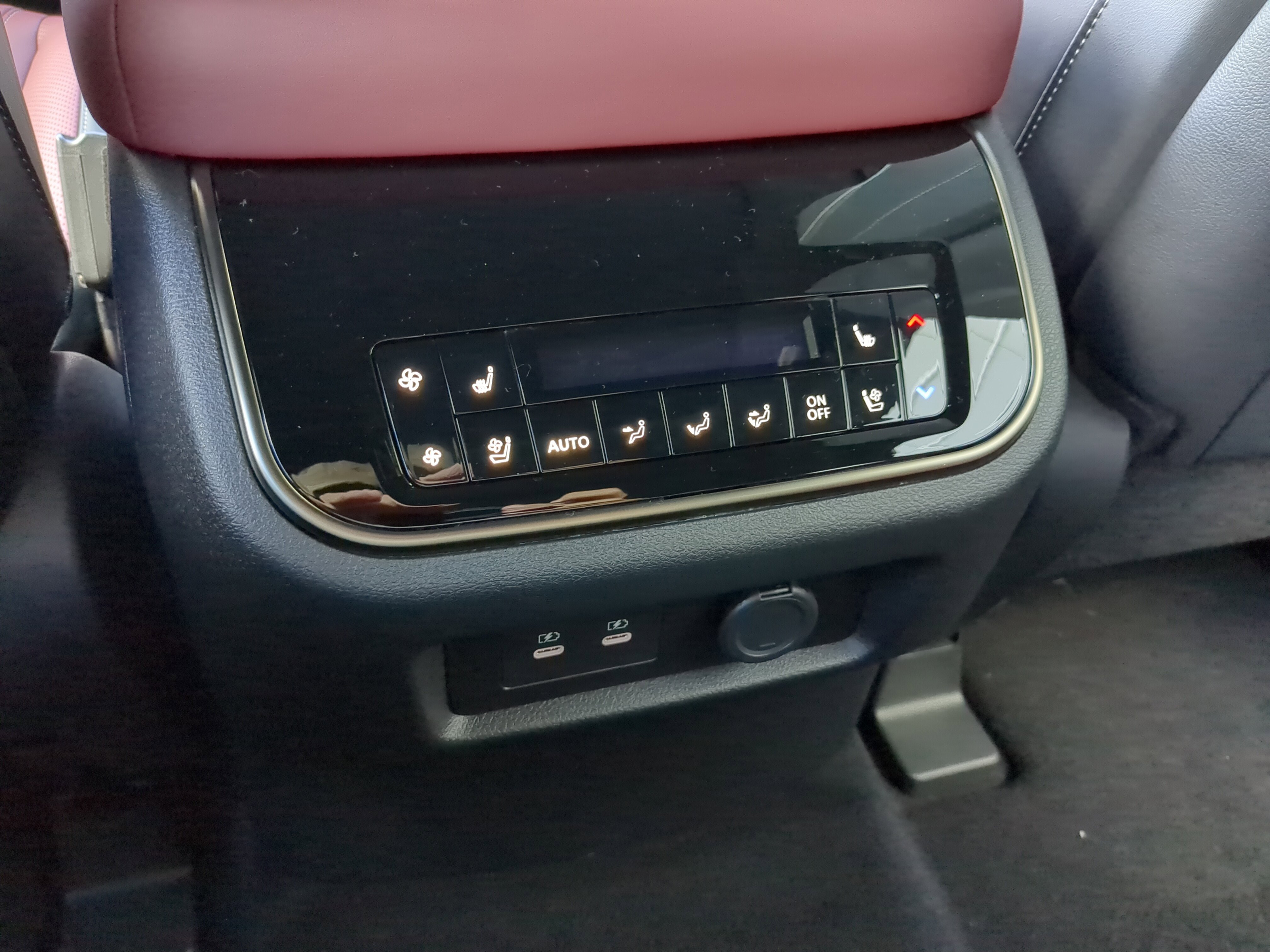 New 2026 INFINITI QX80 Autograph w/ Premium Cargo Package image 15