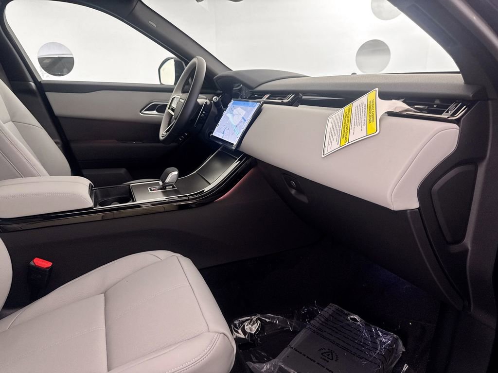 New 2026 Land Rover Range Rover Velar S image 29