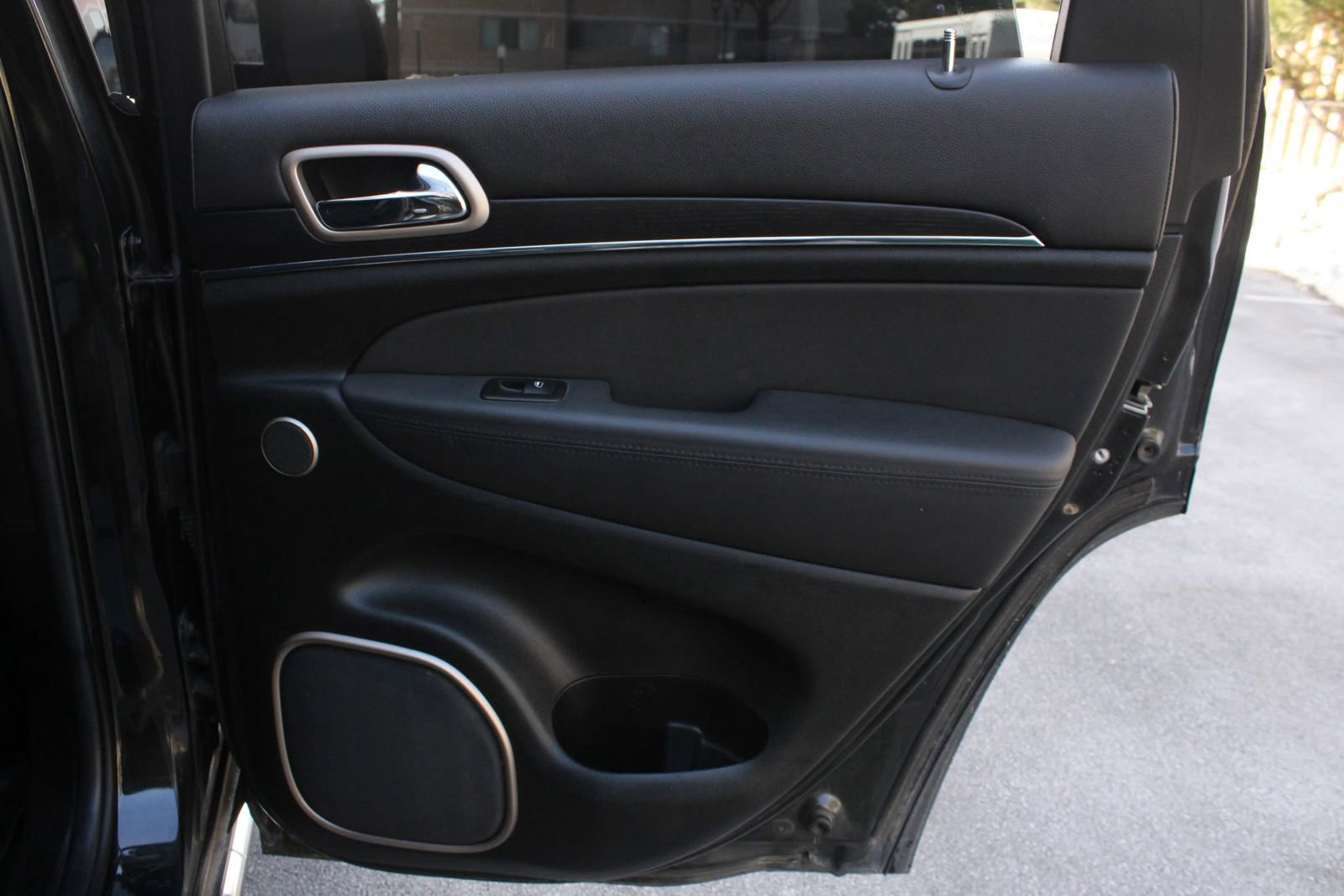 Used 2014 Jeep Grand Cherokee Summit image 22