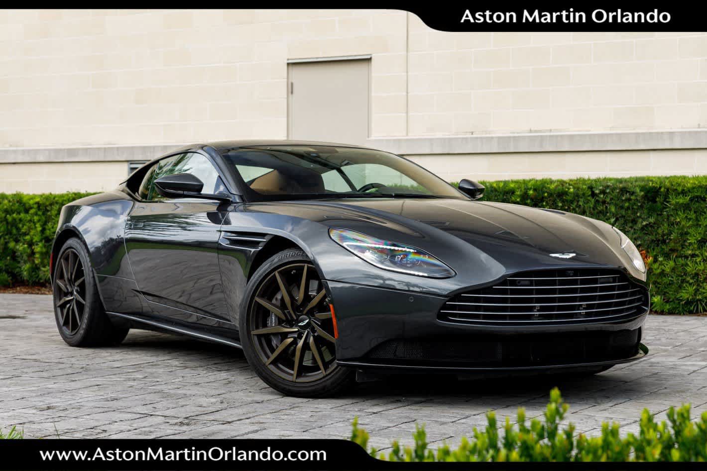 Used 2022 Aston Martin DB11 Coupe RWD image 58