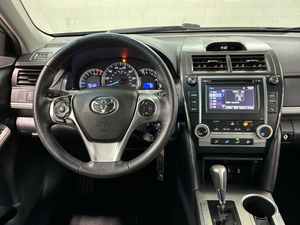 Used 2014 Toyota Camry SE image 8