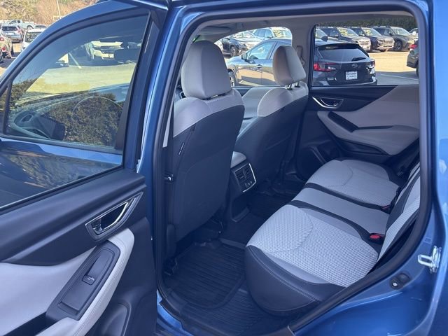Used 2024 Subaru Forester Premium image 17
