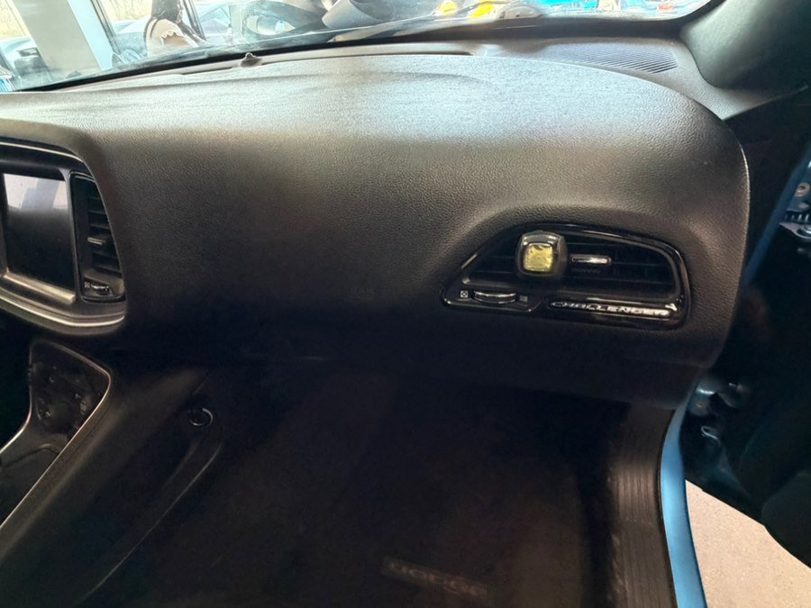 Used 2015 Dodge Challenger SXT Plus w/ Sound Group II RWD image 27