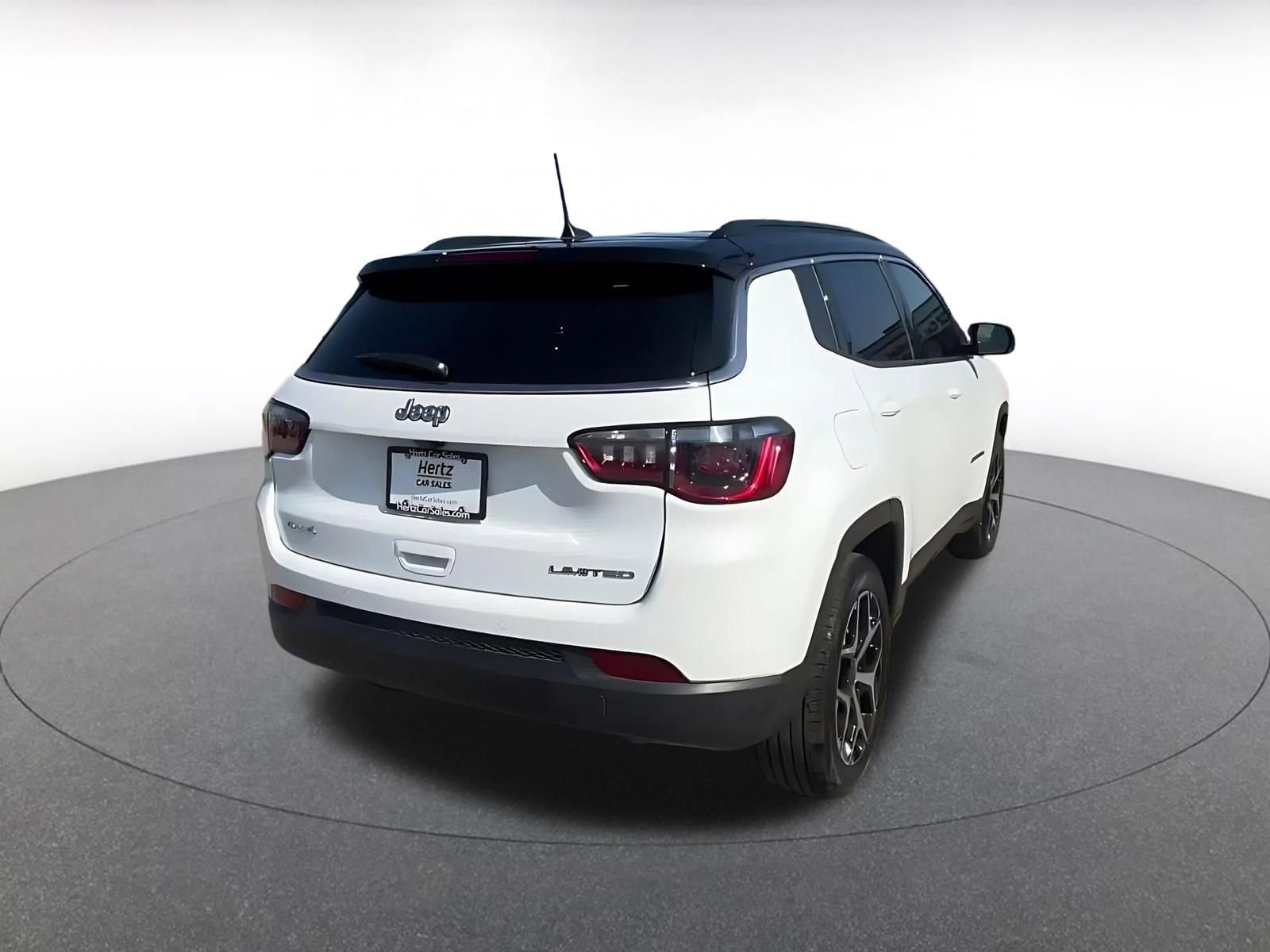 Used 2025 Jeep Compass Limited AWD/4WD image 14