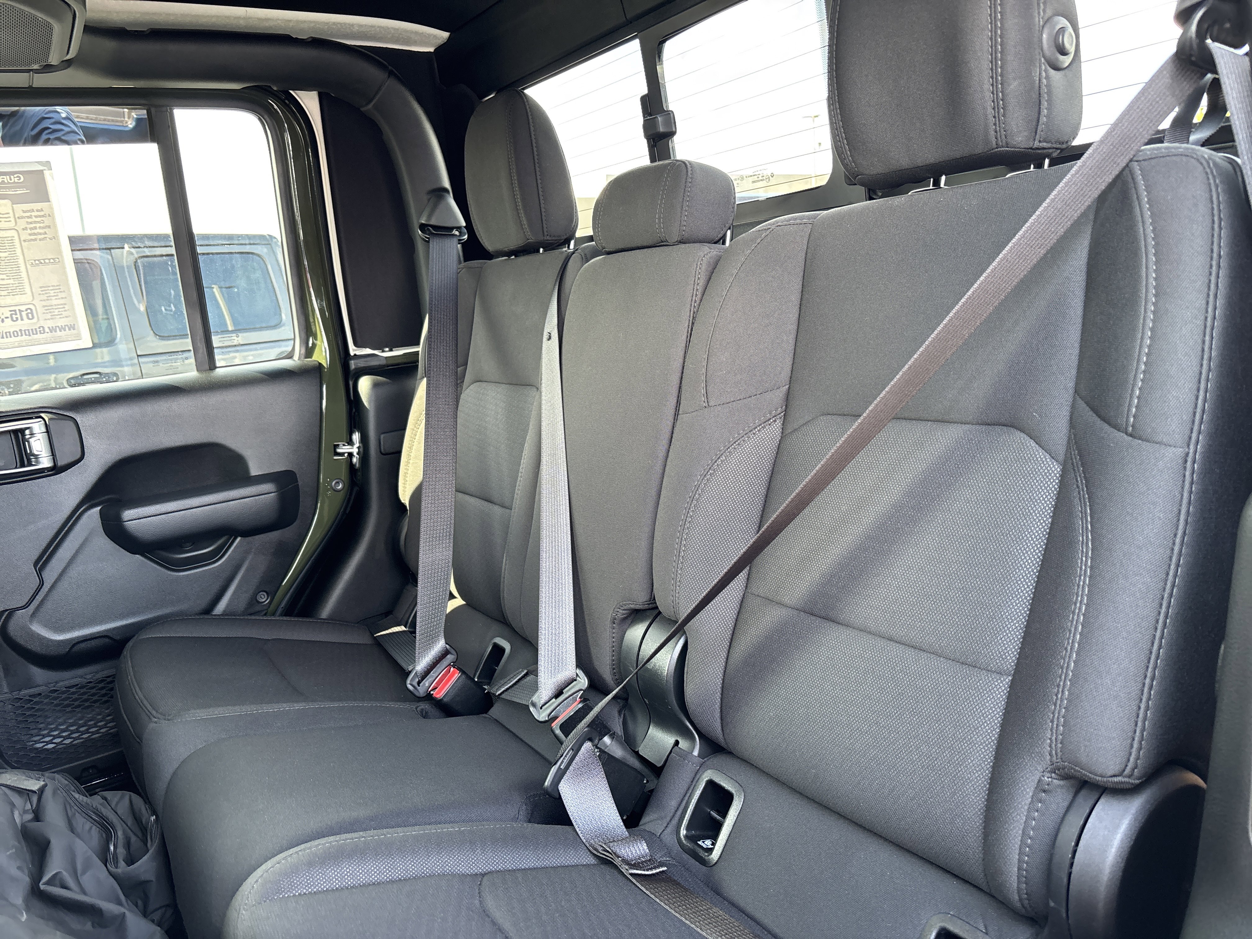 Used 2023 Jeep Gladiator Willys image 17