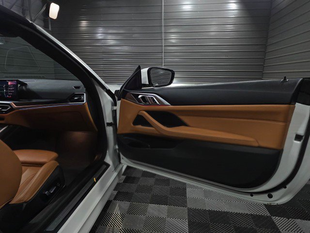 Used 2024 BMW 430i xDrive Convertible w/ Convenience Package image 30