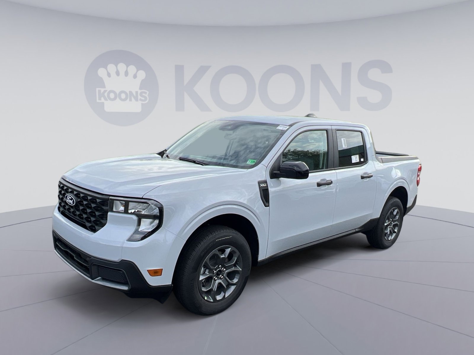 New 2025 Ford Maverick XLT w/ XLT Luxury Package