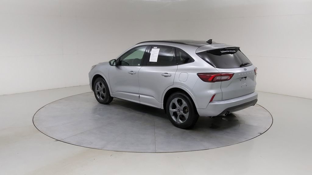 Certified 2023 Ford Escape ST-Line w/ Tech Pack #1 image 17