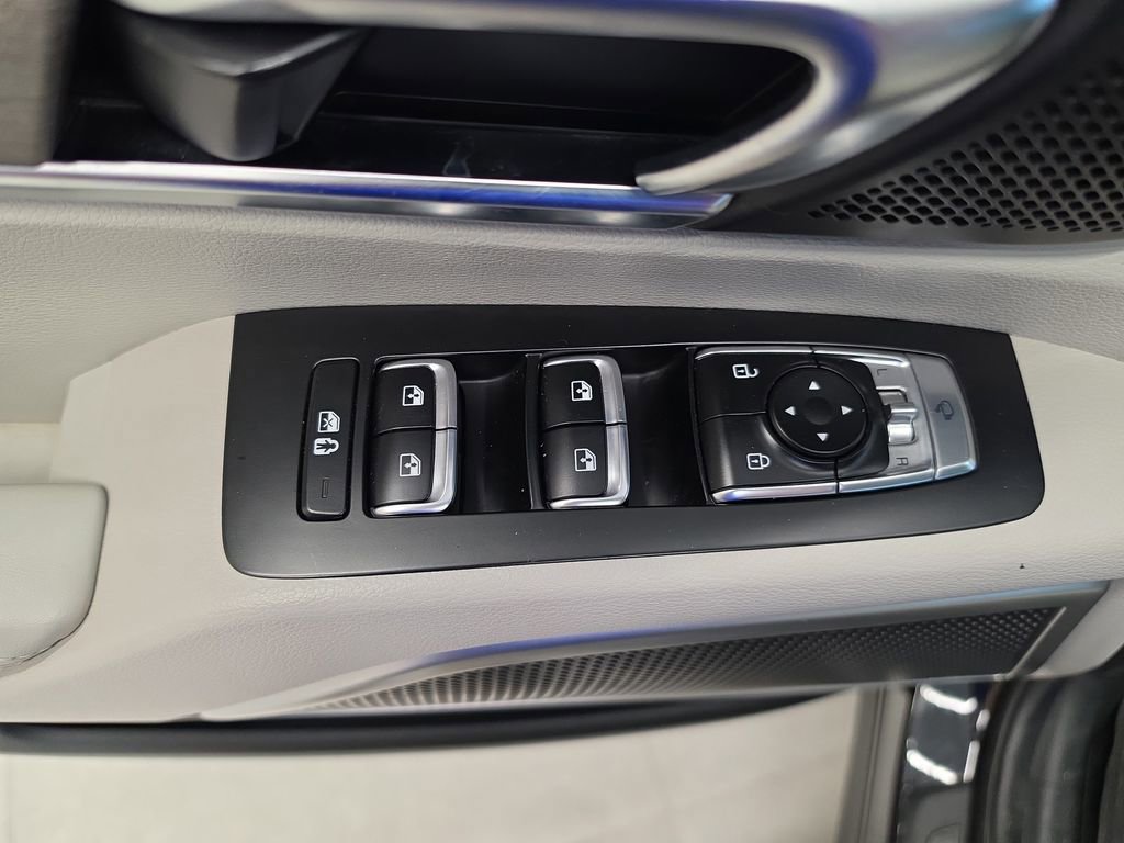 Used 2022 Kia Telluride EX w/ EX Premium Package FWD image 17