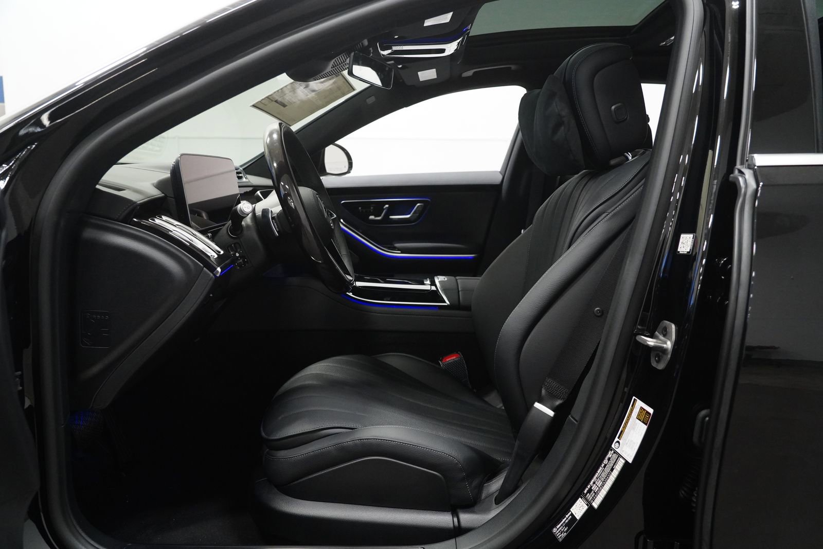 New 2026 Mercedes-Benz S 500 4MATIC image 2