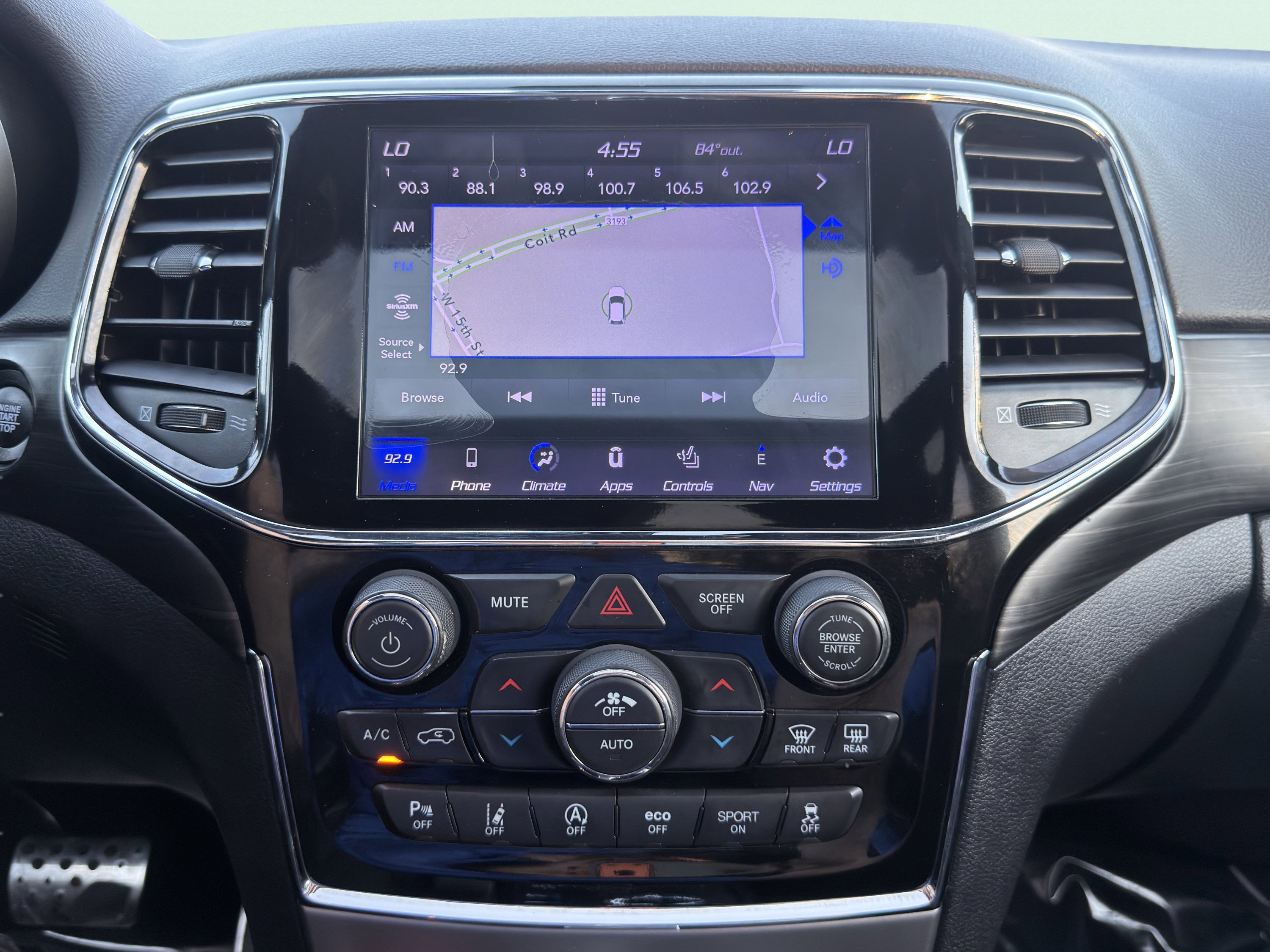 Used 2020 Jeep Grand Cherokee Altitude image 42