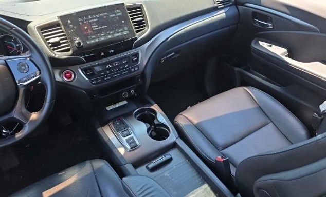 Used 2022 Honda Pilot Special Edition image 2
