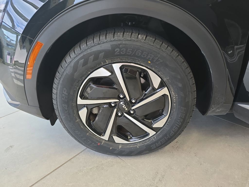 Certified 2023 Kia Sportage LX image 35