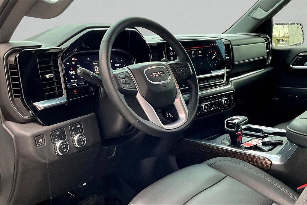 Used 2024 GMC Sierra 1500 Elevation w/ Elevation Premium Package image 17