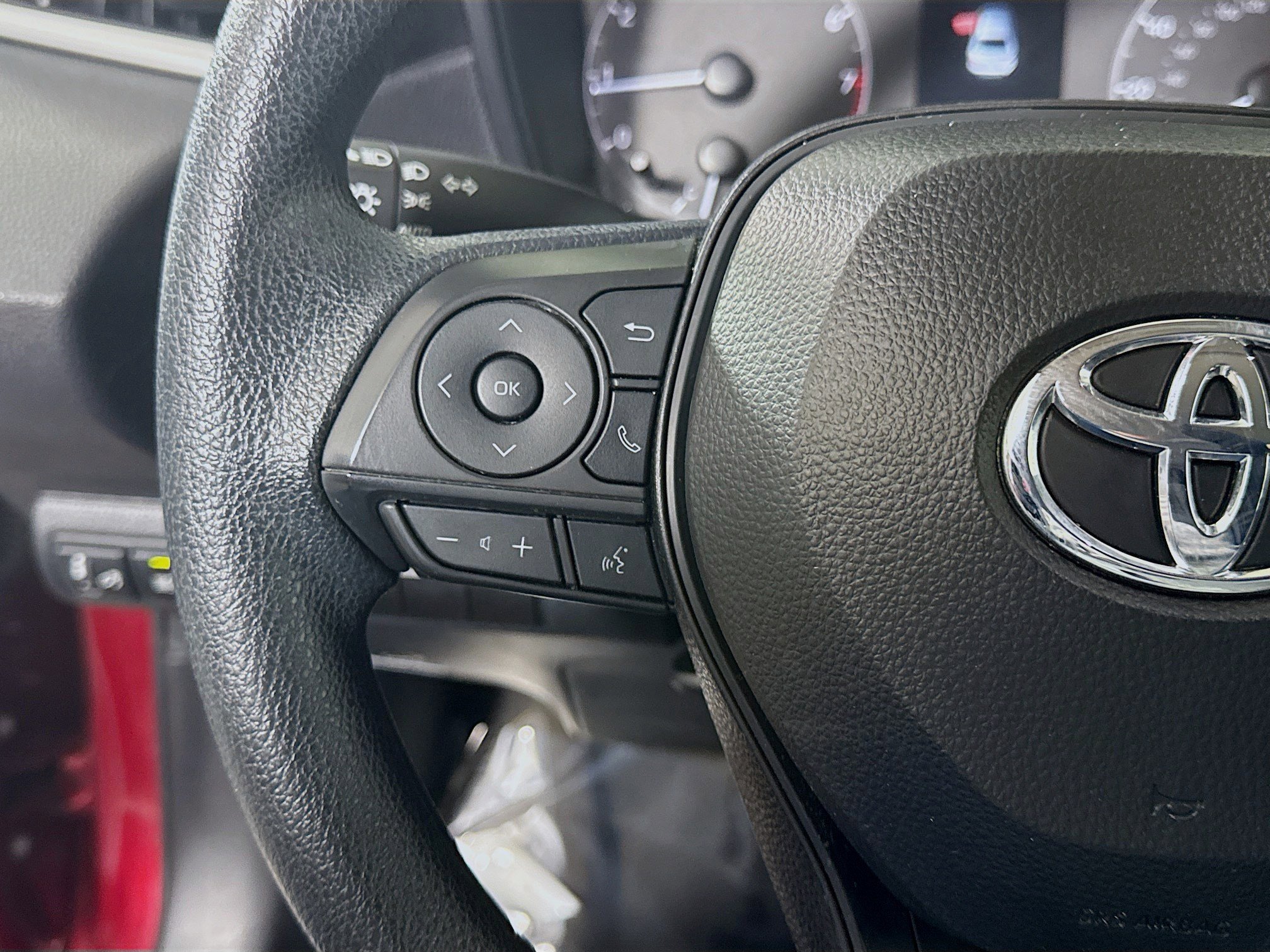 Used 2024 Toyota Corolla LE image 14