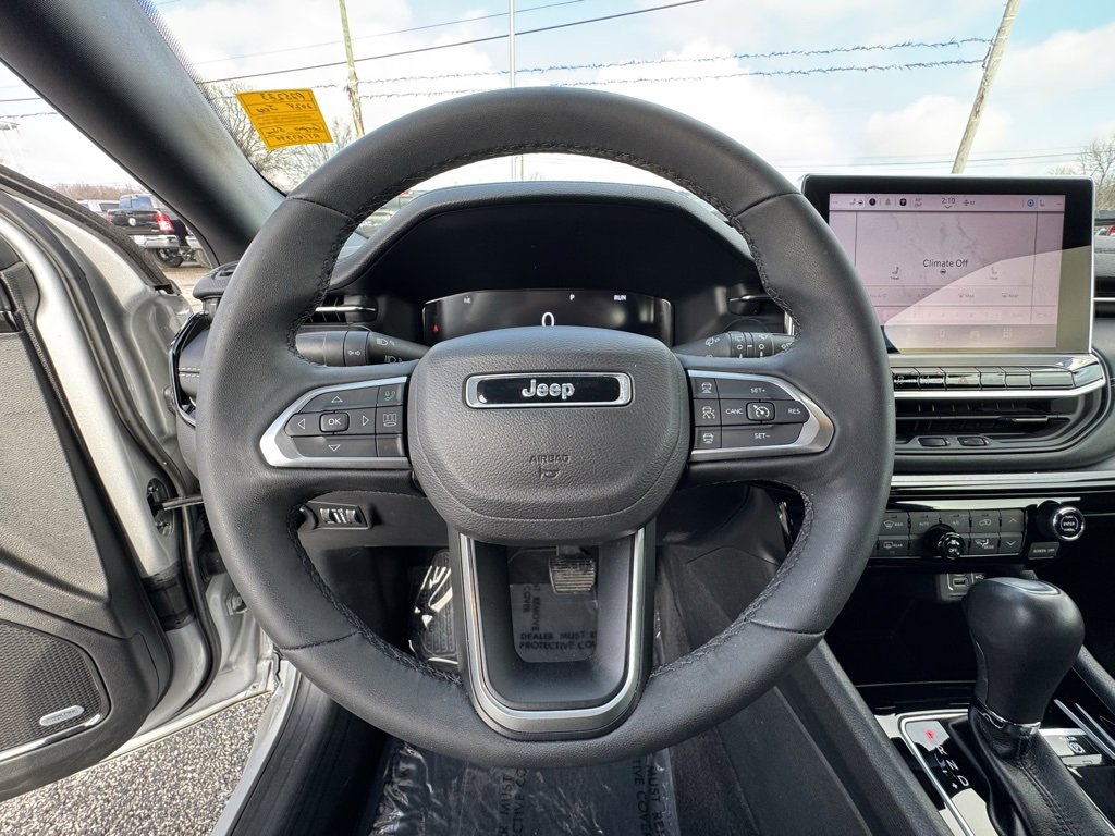 Used 2024 Jeep Compass Limited w/ High Altitude Package image 19