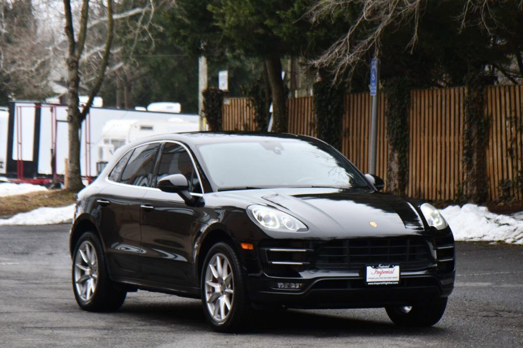 Used 2015 Porsche Macan Turbo image 10