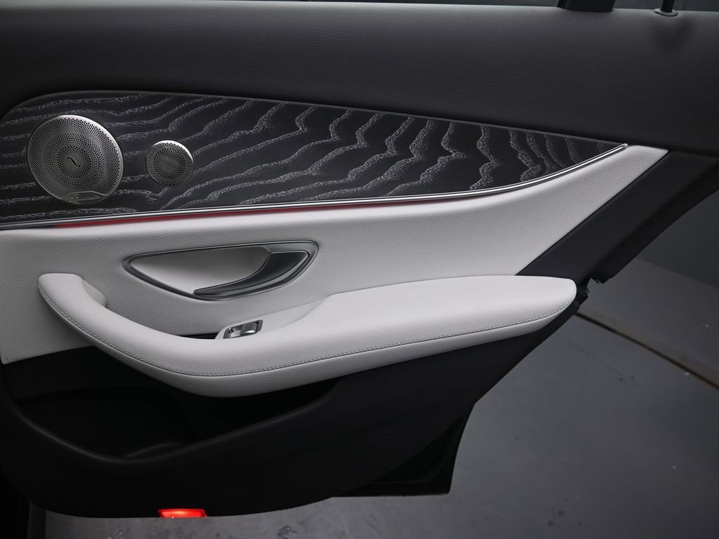 Used 2023 Mercedes-Benz E 350 Sedan image 26