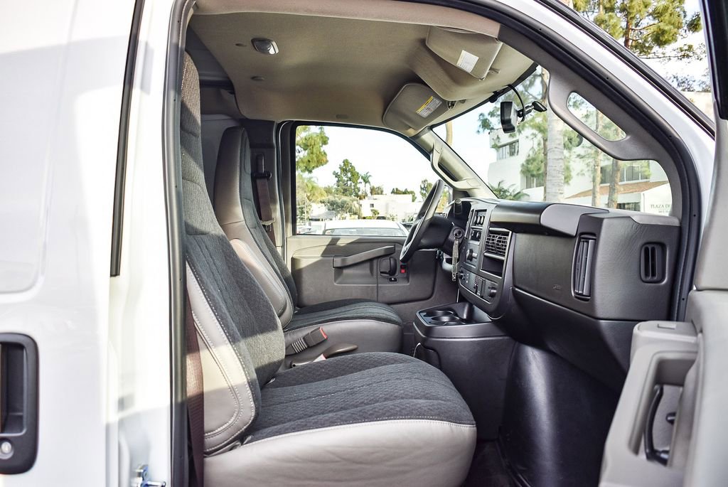 New 2026 Chevrolet Express 2500 w/ Driver Convenience Package RWD image 15