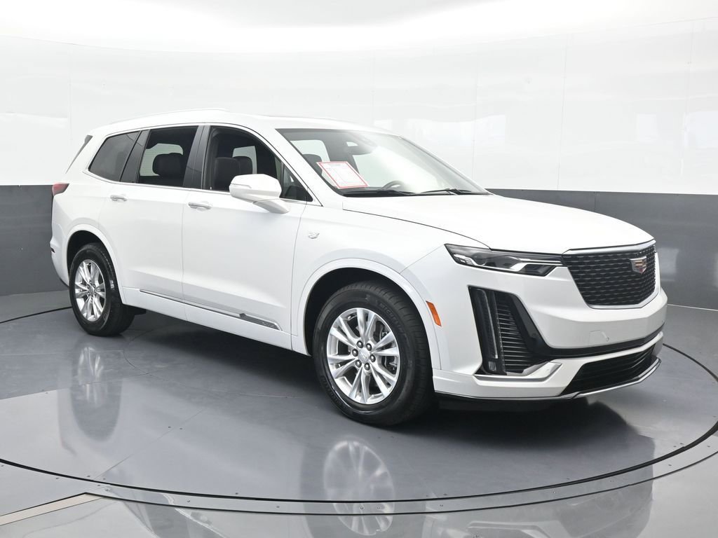 Used 2024 Cadillac XT6 Luxury image 8