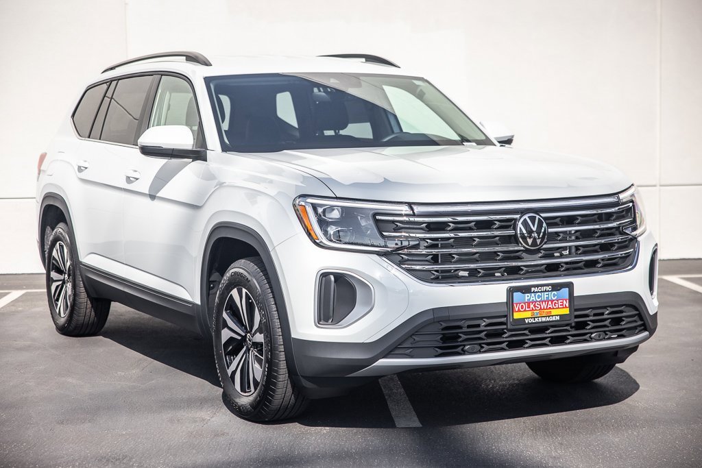 New 2026 Volkswagen Atlas SE image 1