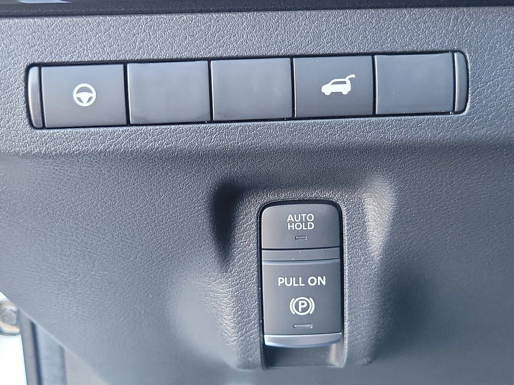 Used 2025 Nissan Murano SV image 16