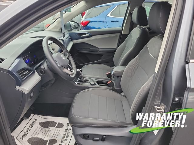 Used 2024 Volkswagen Taos SE image 13