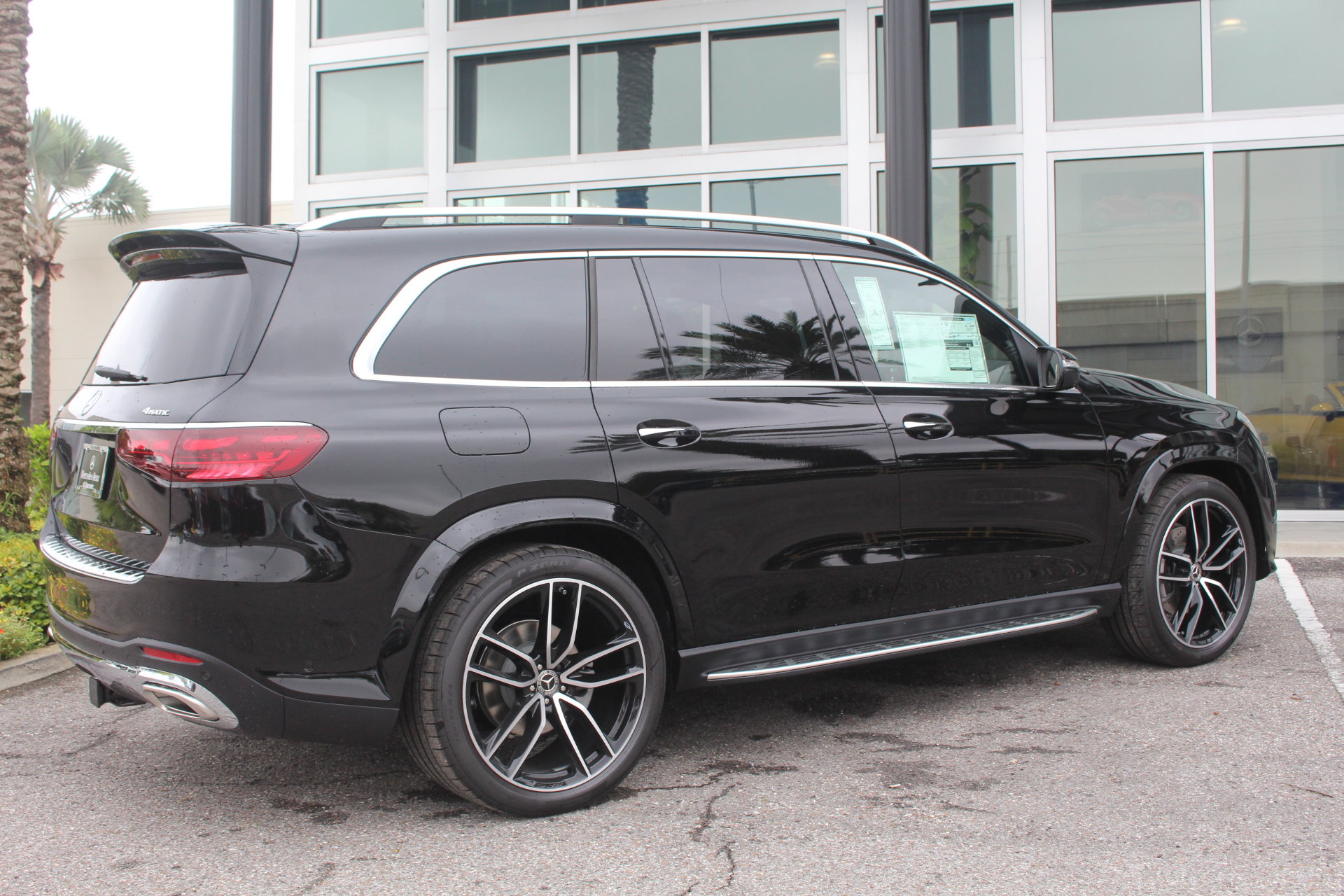 New 2026 Mercedes-Benz GLS 580 4MATIC image 7