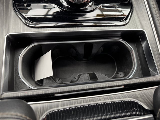 Used 2024 Jeep Wagoneer Series II w/ Flexible Seating Group image 20